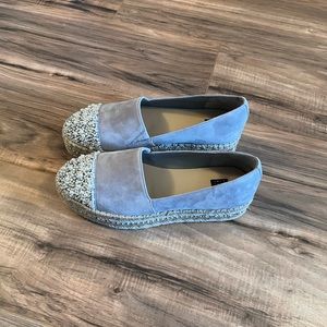 White House Black Market shoes, gray, new, size9, never worn